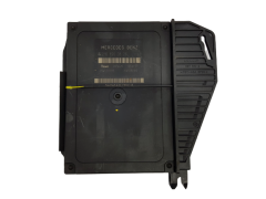 Controlador Mercedes 2108203826 335626 Temic 22190