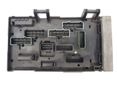 Caja Reles / Fusibles Chrysler 04869001AJ 04869204AM 19752
