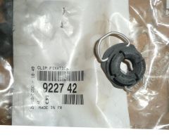 Fijación Nueva Original 9227.42 922742 Citroen