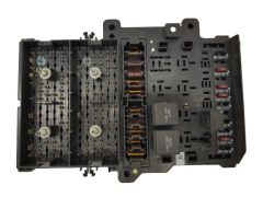 Caja Reles / Fusibles Dodge P04707784AB