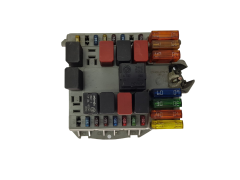 Caja Reles / Fusibles 51756264 Fiat 19477