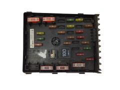 Caja Reles / Fusibles 3C0937125 6359-2777 VW SEAT Audi 20815