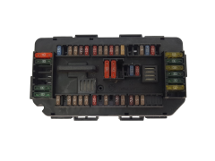 Caja Reles / Fusibles 6114 V7 9337879 01 19451.000.001 BMW 19145
