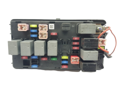 Caja Reles / Fusibles Chevrolet 96857524