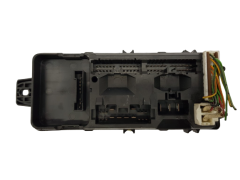 Caja Reles / Fusibles Mitsubishi MR318828
