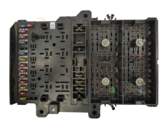 Caja Reles / Fusibles Chrysler Dodge P04707994AE 19636