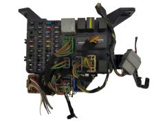 Caja Reles / Fusibles Ford 4S7T-14A073-AA 19857