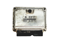 Controlador Seat 038906019NE 0281011824 Bosch 30007