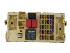 Caja Reles / Fusibles Fiat 46758963 46812235 NPL