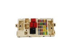 Caja Reles / Fusibles Alfa Romeo 50507093 NPL 60686059 Magneti 35008
