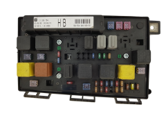 Módulo 13206754 5DK008668-38 HB Opel GM 1556
