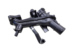 Caja Termostato 110606993R 2.0 dCi Renault Trafic 3 0km