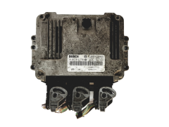 Controlador 0281012770 8200527713 8200631577 Renault Bosch 18157