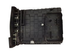Caja Reles / Fusibles VW Audi 1K0937125 0-1718307-1 Tyco 19965