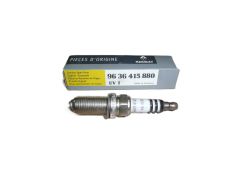 Bujía De Encendido Nueva Original 9636415880 Renault