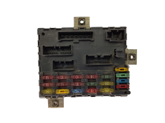 Caja Reles / Fusibles Fiat 7755601 C110 20817