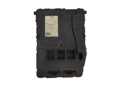 Controlador Renault UCH X84 N2 8200309690 S118400220D Siemens 18380