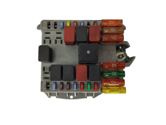 Caja Reles / Fusibles Fiat 51763772 Delphi 19991