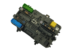 Controlador Opel 13206762 5DK008669-32 HK GM Hella 68822