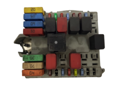 Caja Reles / Fusibles Fiat 46835581 Delphi