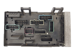 Caja Reles / Fusibles Chrysler 04869001AJ 04869204AL 19620