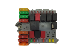 Caja Reles / Fusibles Fiat 51775688 57657 0051775688057657 19524