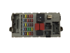 Caja Reles / Fusibles Fiat 51744898 NPL 46520600 CPL Delphi 20618