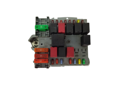 Caja Reles / Fusibles Fiat 51775688 0051775688057657 19879