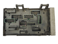 Caja Reles / Fusibles Chrysler 04869001AJ 04869204AM 19600