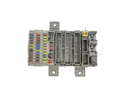 Caja Reles / Fusibles Honda SMG-G330 35015