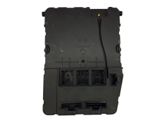 Controlador Renault UCH X84 N2 8200309692 S118400210L Siemens