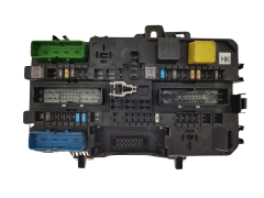 Controlador 13206762 5DK008669-32 HK Opel GM Hella 2435