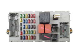 Caja Reles / Fusibles Fiat Punto 2 46774357 46774360