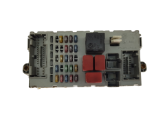 Caja Reles / Fusibles Fiat 51734379 NPL 51733921 CPL 501210050080 Delphi 20547
