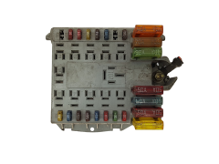 Caja Reles / Fusibles Fiat 46766777 Delphi 15352