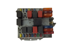 Caja Reles / Fusibles Fiat 46558760 19499