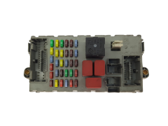 Caja Reles / Fusibles 50513353 CPL Alfa Romeo Delphi 20258