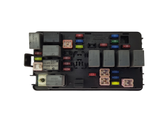 Caja Reles / Fusibles Chevrolet 96427973 Tyco 20202