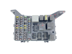 Caja Reles / Fusibles Ford 1S7T-14A073-AE 64089