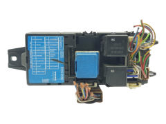 Caja Reles / Fusibles Volvo 30807016 20109