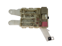 Caja Reles / Fusibles Toyota 82730-02140-A 