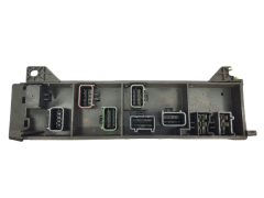 Caja Reles / Fusibles Chrysler 4868132L