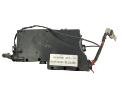 Caja Reles / Fusibles Volvo 8688040 19526