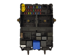 Caja Reles / Fusibles Jeep 04831433AC 518722202