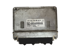 Controlador 03E906023Q 5WP40853 04 Skoda Siemens 30312