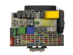 Caja Reles / Fusibles Opel 24412497 GM 19805