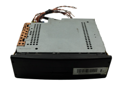 Radio Tuner Renault 8200205833 --C RENRAT120-52 1015