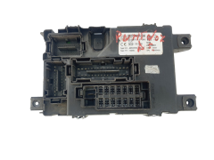 Caja Reles / Fusibles Fiat 00517986150 28106881 Delphi 39217