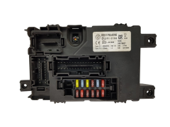 Caja Reles / Fusibles Fiat 00517954290 28079637 Delphi 19719