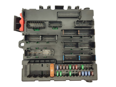 Caja Reles / Fusibles Saab 12766740 519161103 GM 19564